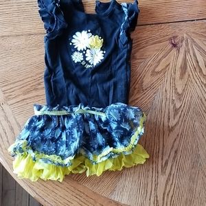 Girls 2 piece sunflower outfit